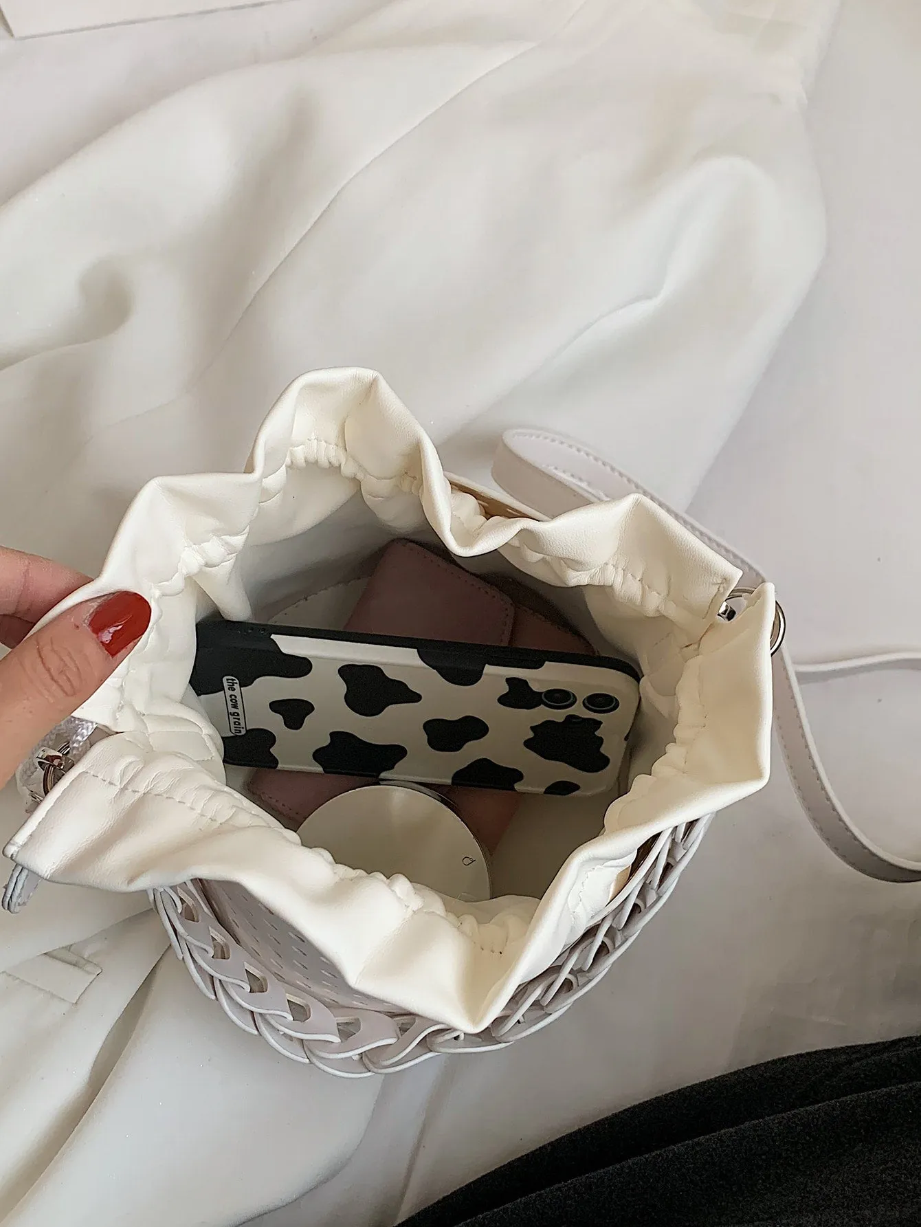 Hollow Out Bucket Bag