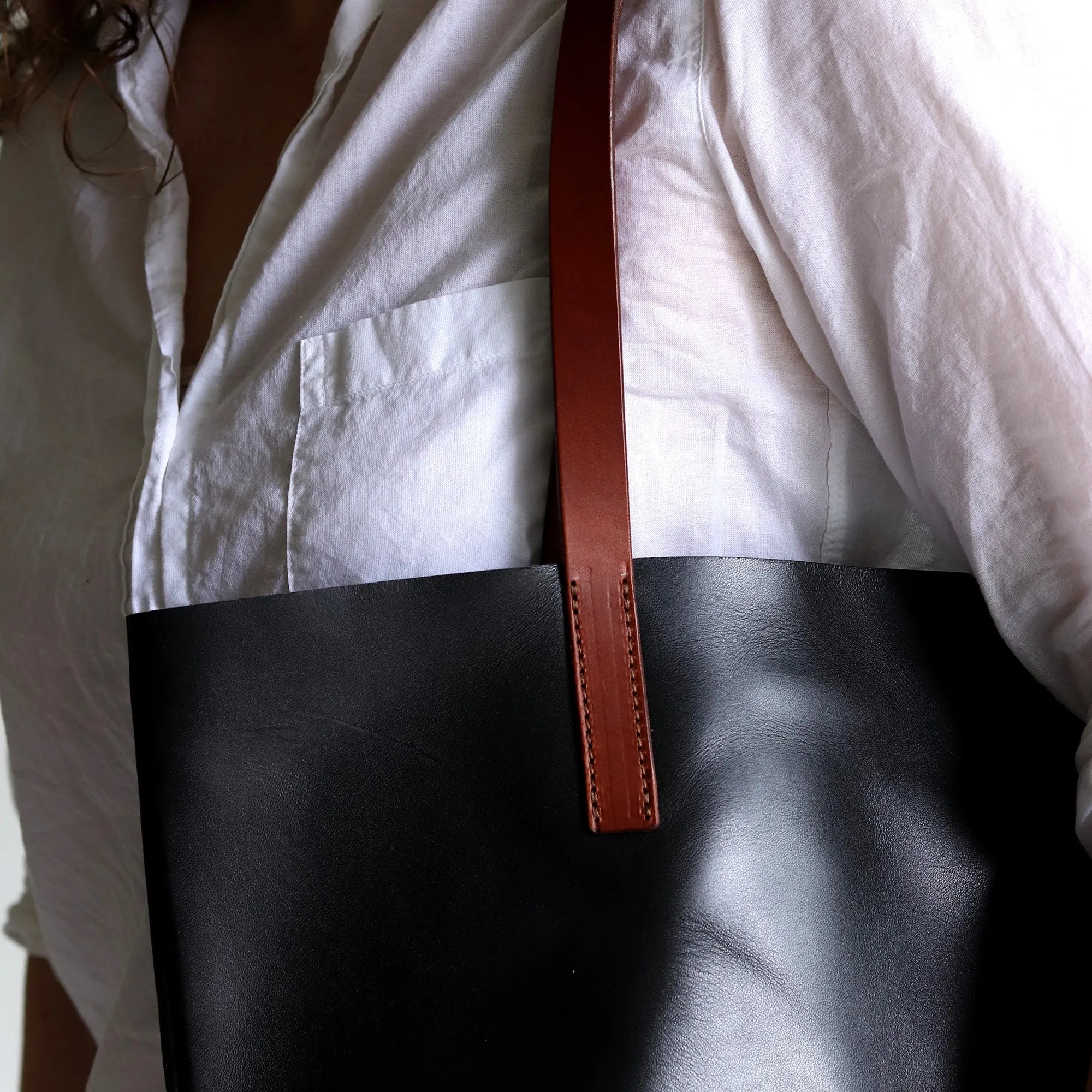 Seconds Sale - Minimalist Leather Tote - Luxe Black with Brown Straps